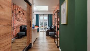 Comfort Apartment, Balcony, City View | Living area