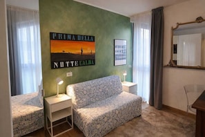 Room - Bocconi Porta Romana Fondazione Prada Apartment in Milan Penthouse (Milan)