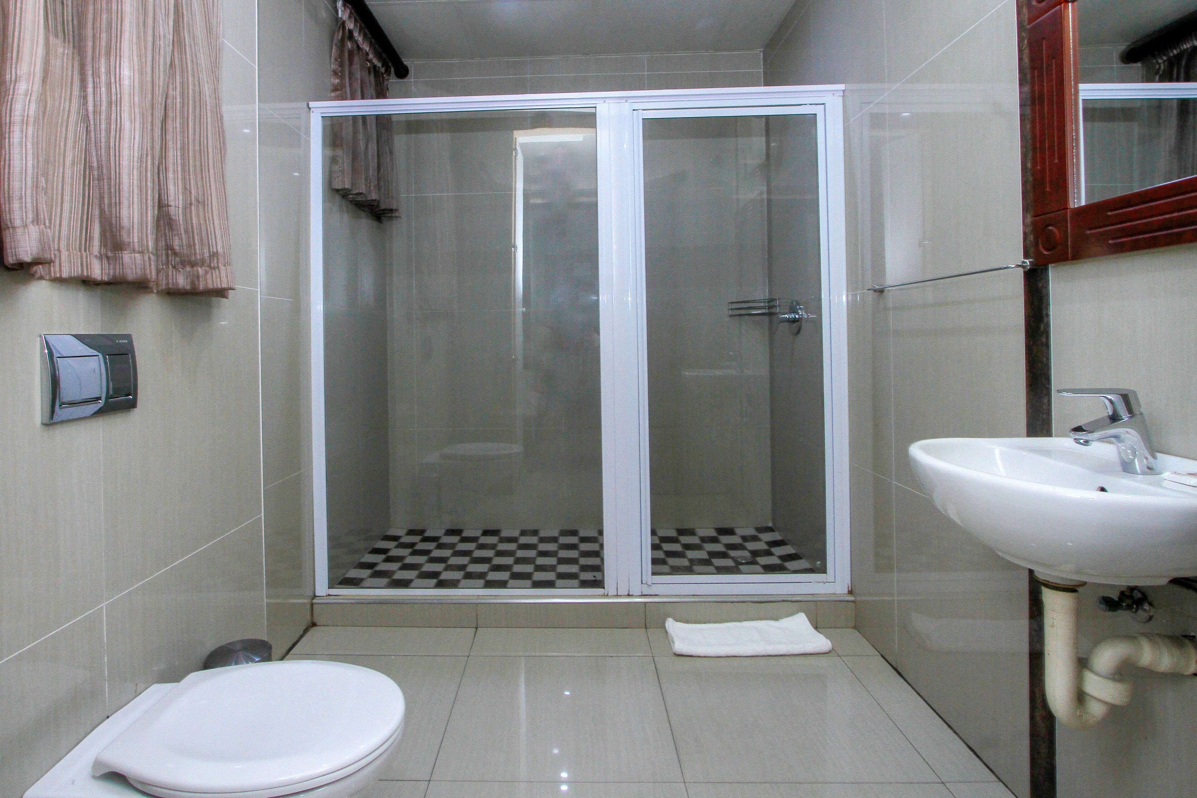 Superior Double Room | Bathroom