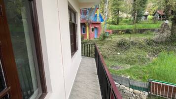 Habitación Deluxe, vista a la colina | Wifi gratis