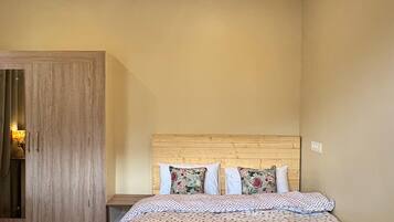 Deluxe kamer, uitzicht op heuvels | Gratis wifi