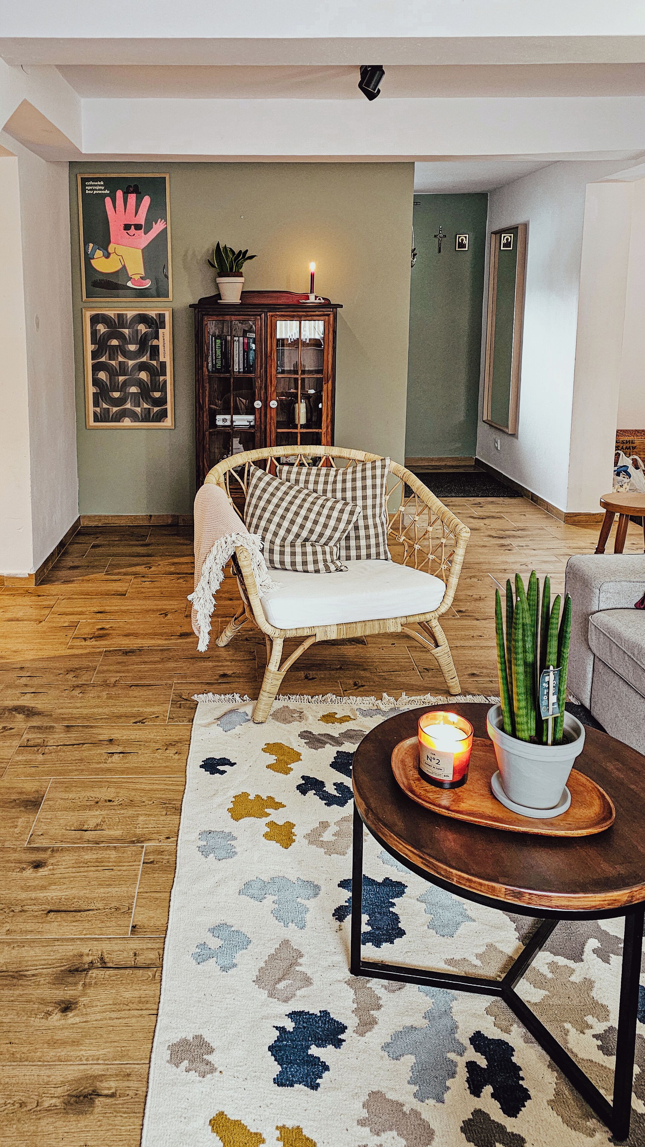 Televisión, chimenea