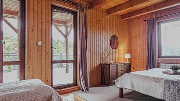 5 dormitorios, tabla de planchar con plancha, wifi y ropa de cama