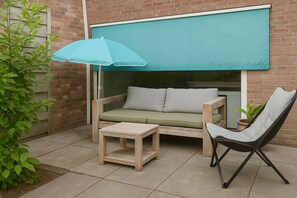 Terrace/patio - Greenspot. Peace, space, near city and airport, by park, sunny garden (amsterdam)