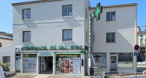 Esterni