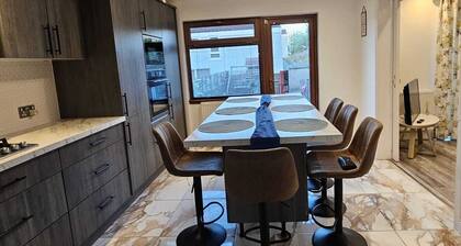 Allan&Ella House, Perth Scotland