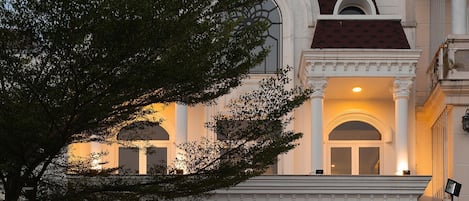 Fachada de la propiedad