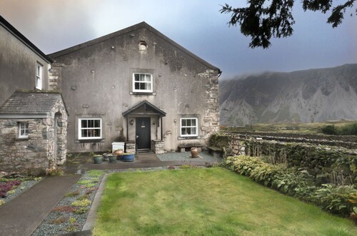 The Screes -  800 meters from Wastwater - Herdwick Cottages