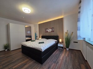 2 Schlafzimmer, Bügeleisen/Bügelbrett, Reisekinderbett, kostenloses WLAN