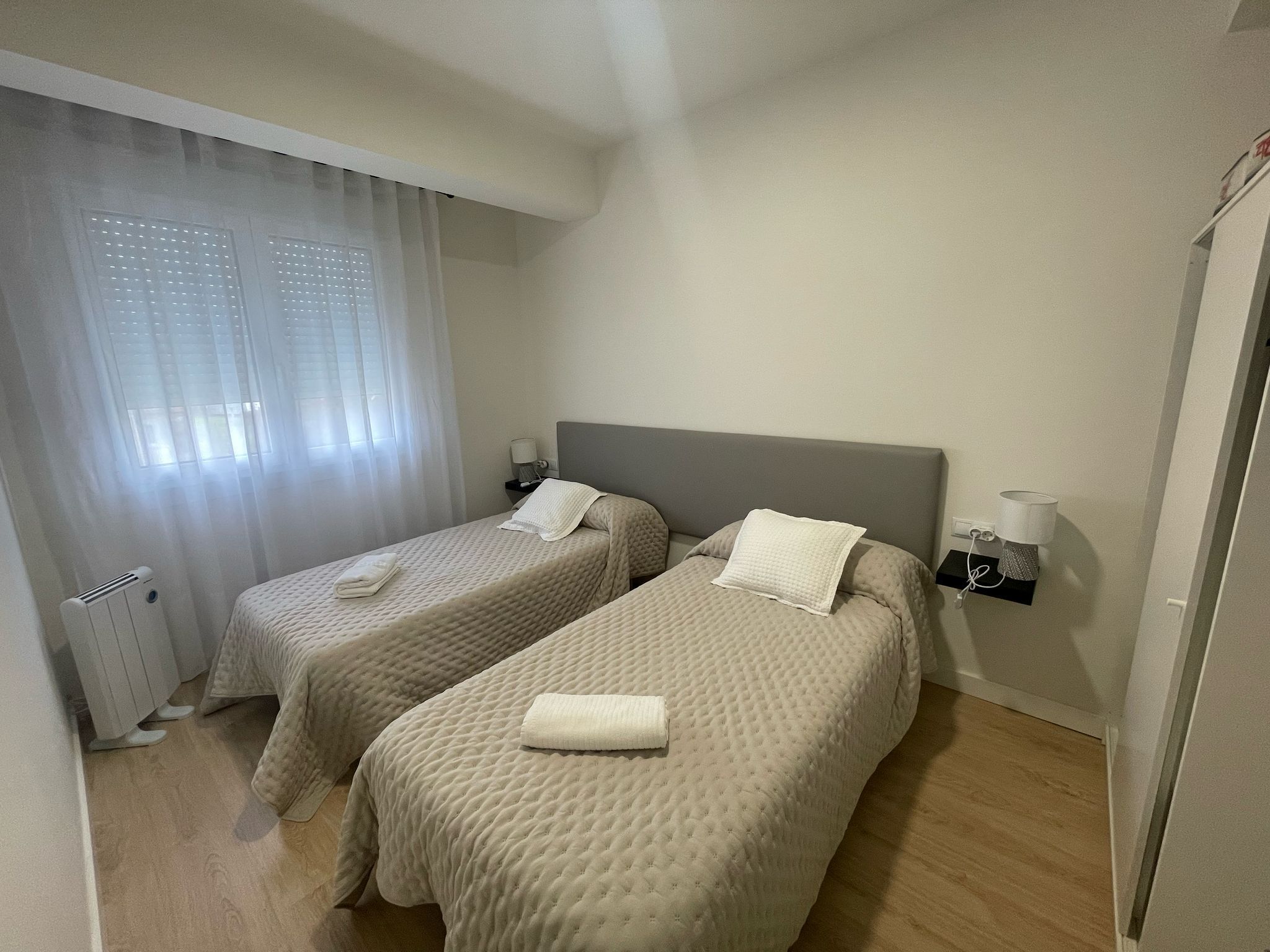 2 slaapkamers, een strijkplank/strijkijzer, wifi, beddengoed