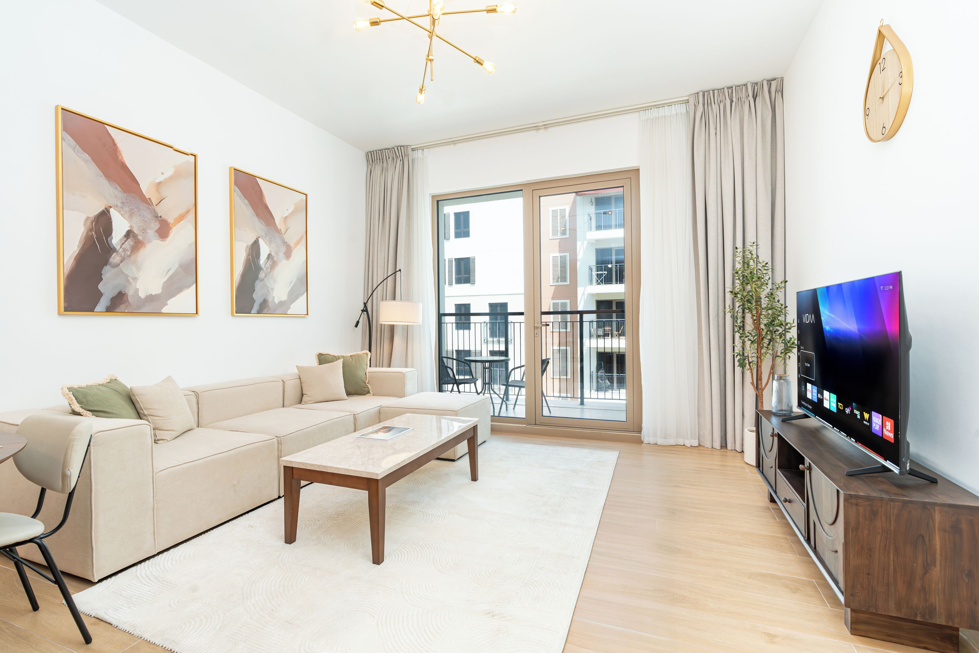 Exclusive Apartment, Balcony, Partial Sea View | Living room | Smart TV