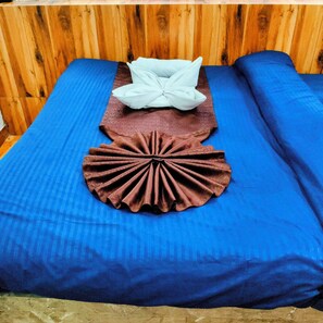 Deluxe Double or Twin Room, Non Smoking, Mountain View