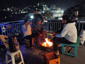 Terrace/patio - Sukoon Dream Valley Homestay Mussoorie (Mussoorie)