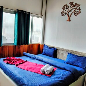 Chambre Deluxe Double ou avec lits jumeaux, non-fumeurs, vue montagne | Wi-Fi gratuit