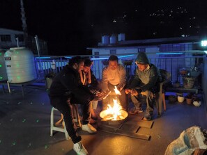 Terrace/patio - Sukoon Dream Valley Homestay Mussoorie (Mussoorie)