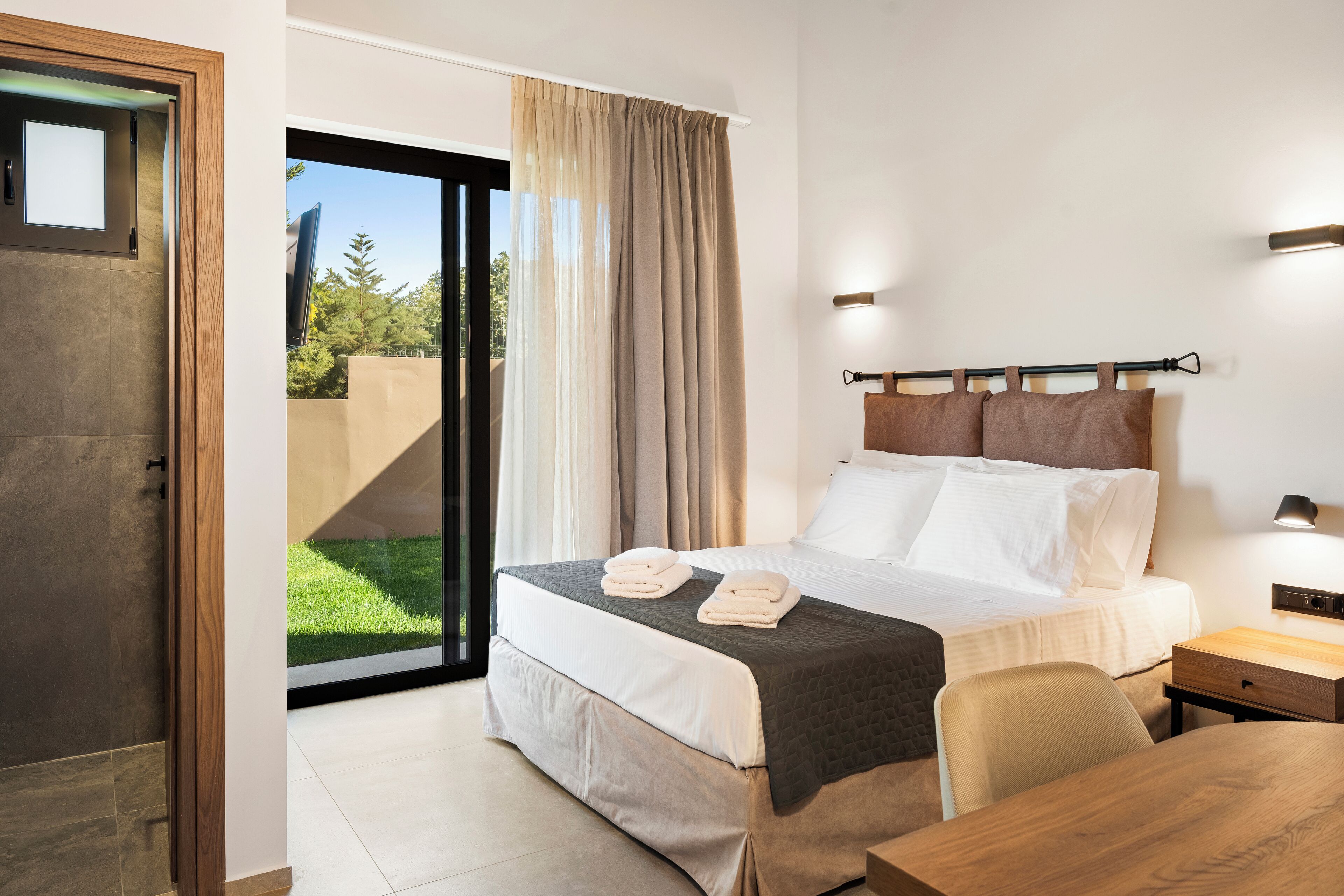 2 chambres, fer et planche à repasser, lit parapluie, Wi-Fi gratuit