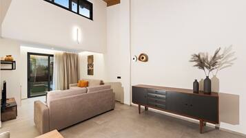 Smart-TV, Kamin, Bücher