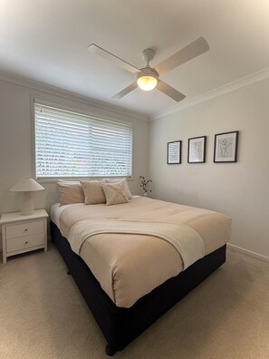 3 bedrooms, iron/ironing board, free WiFi, bed sheets - Cozy family villa in Forster (Forster)