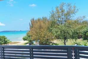 Family Room, 2 Bedrooms, Balcony, Bay View | Balcony view