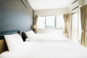 Family Room, Balcony, Bay View | Bathroom