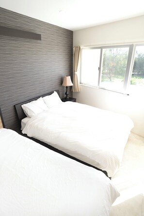 Habitación familiar, balcón, vista a la bahía | Baño