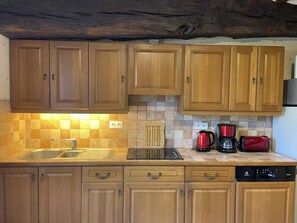 Fridge, microwave, oven, dishwasher - Stay at the edge of Chambord Park, comfy former lodging close to windmills (Maslives)