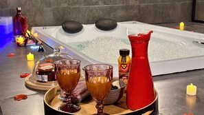 Food and drink - 1001 Shades of Love — Jacuzzi Balneário Camboriú (Camboriú)