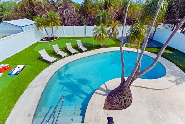 Outdoor pool, a heated pool