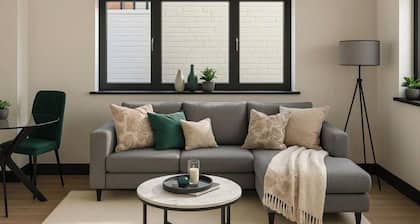 Luxury and Spacious 1BR Flat Sleeps 4 with Private Patio I Excellent Location