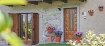 Pleasant 2-bedroom cottage in Bono for a relaxing getaway