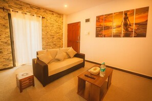 Apartamento familiar, balcón, vistas al jardín | Zona de estar