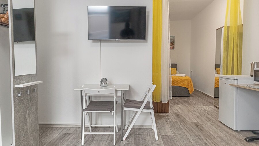 エレガント 3ベッドルーム アパートメント ステップス フロム ハウプトバーンホフ