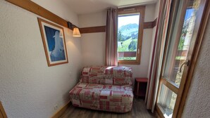 Interior - Bright apartment near slopes, pool access, pets allowed (La Plagne 1800)