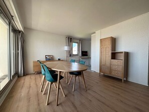 Dining - Modern apartment in Royan with ocean view (Royan)