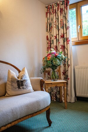 패밀리 스위트, 산 전망 | 객실 내 금고, 책상, 노트북 작업 공간, 무료 WiFi