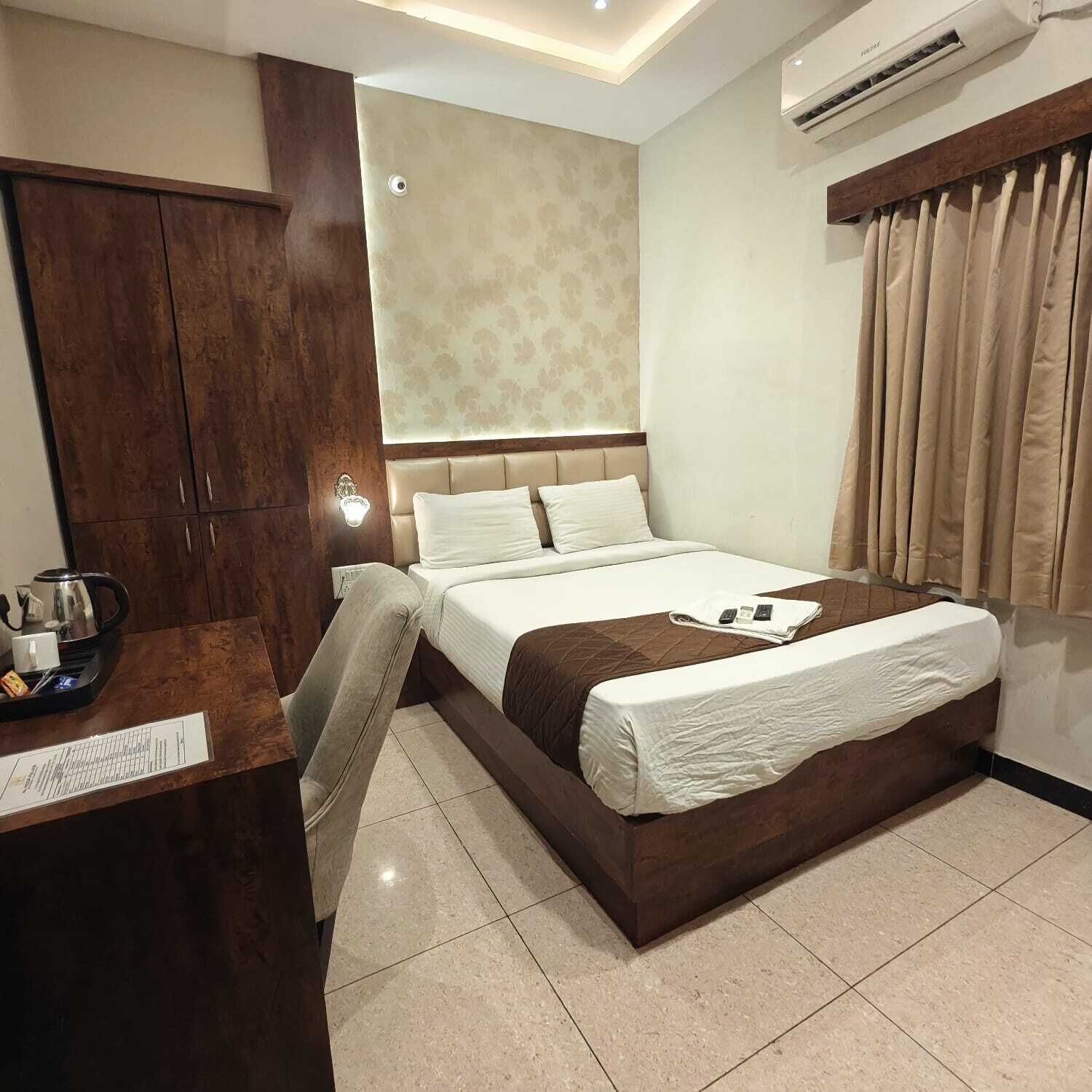 Chambre Double Deluxe, vue ville | Bureau, espace de travail pour ordinateur portable, Wi-Fi gratuit