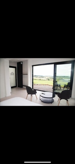 4 Schlafzimmer, Bügeleisen/Bügelbrett, WLAN, Bettwäsche