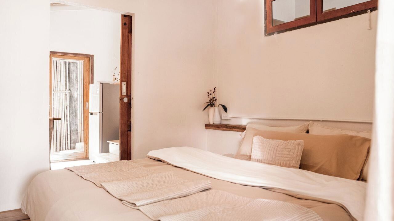 Iron/ironing board, free WiFi