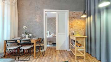 Apartment | Iron/ironing board, free WiFi