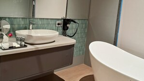 Presidential Suite, Balcony | Bathroom | Hair dryer, slippers, bidet, towels