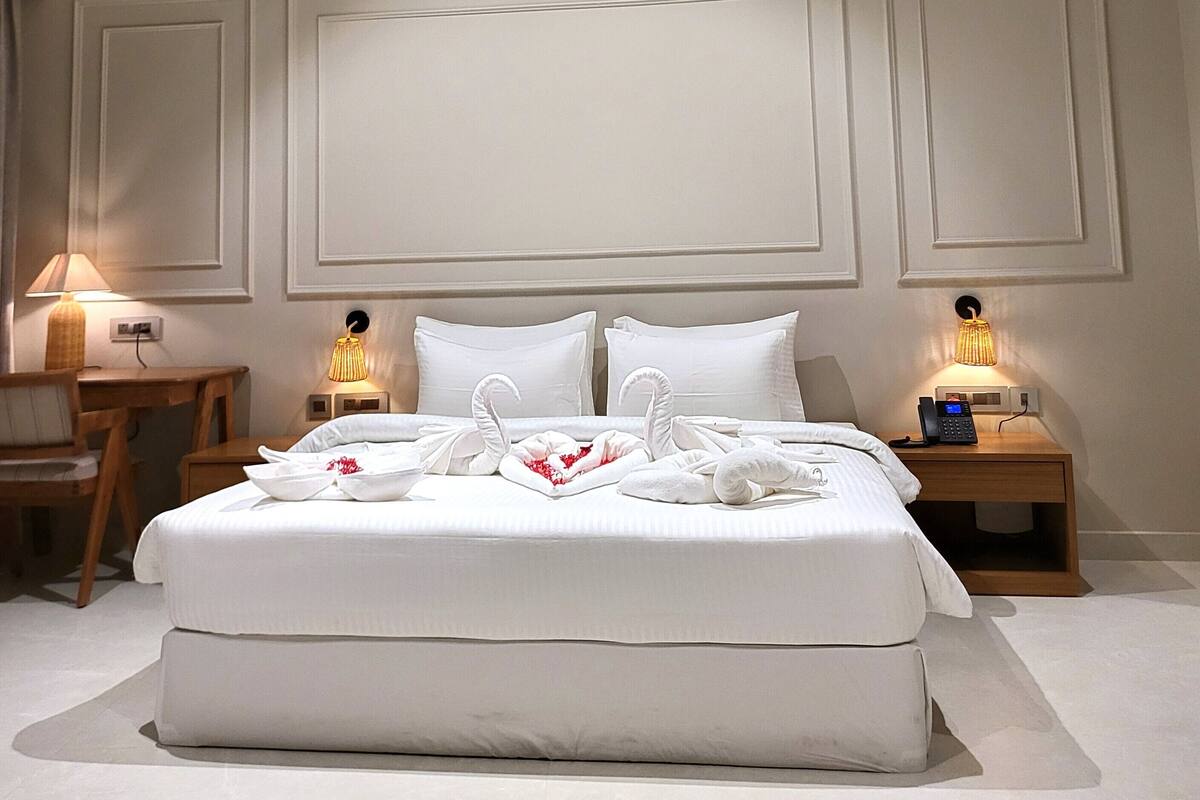 Caja de seguridad en la habitación y sistema de insonorización