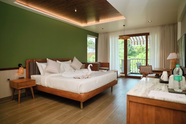 Premium Room, Balcony | In-room safe, soundproofing, iron/ironing board, WiFi (free)