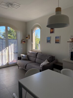 Living area - I lake it - In Residence with garden and swimming pool (Peschiera del Garda)
