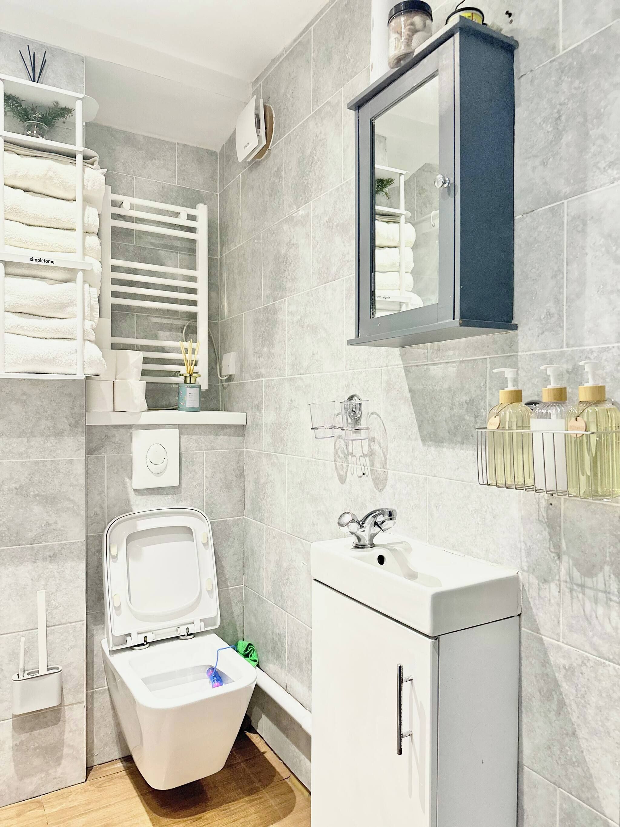 Apartment, 3 Bedrooms | Bathroom
