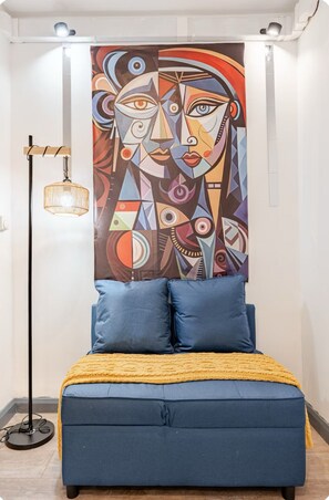 Apartment, 3 Bedrooms | Interior - Cozy Flat in the Heart of the City (London)