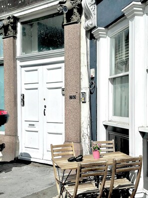 Apartment, 3 Bedrooms, Smoking, City View | Exterior - Spacious Apartment With Terrace Kings Cross (London)