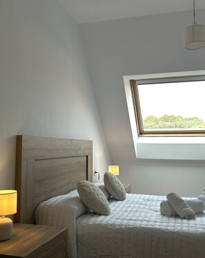 2 bedrooms, iron/ironing board, WiFi, bed sheets - Airtegal Atico Cedeira (Cedeira)