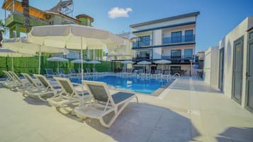 Piscina stagionale all'aperto