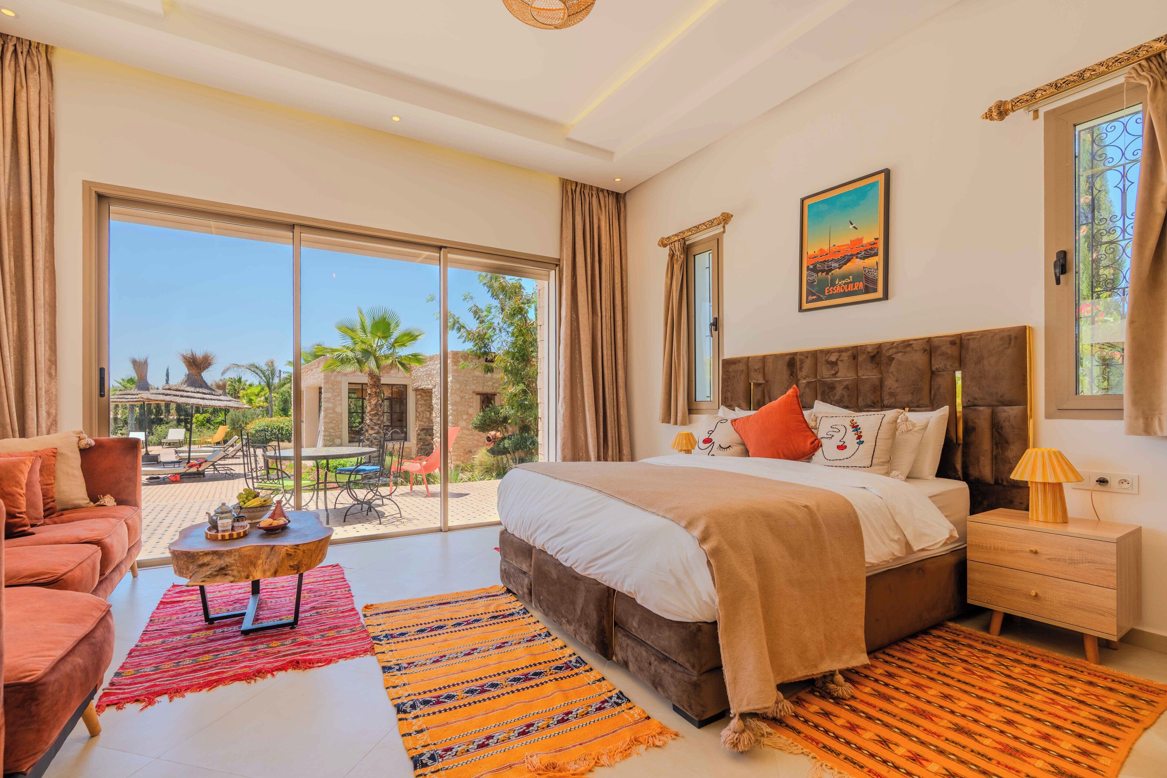 奢华套房, 泳池景观 | 遮光窗帘、隔音、熨斗/熨板、免费 WiFi