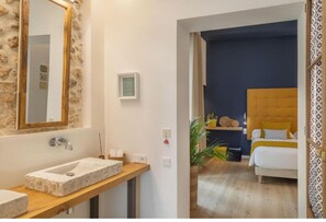 豪華雙人房, 身障無障礙空間 | 房內夾萬、遮光窗簾/窗簾、隔音、免費 Wi-Fi